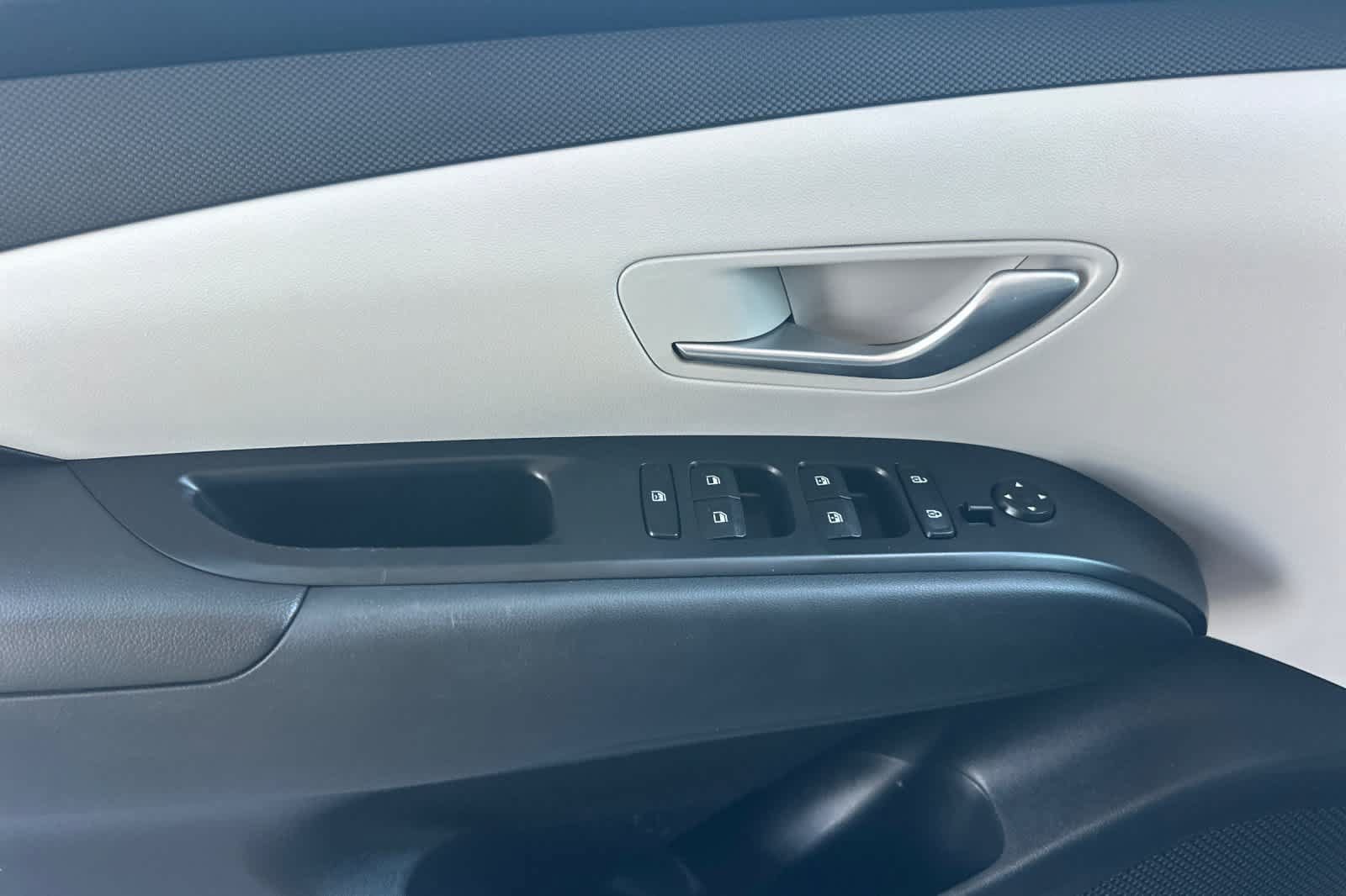 Used 2023 Hyundai Tucson SEL FWD image 12