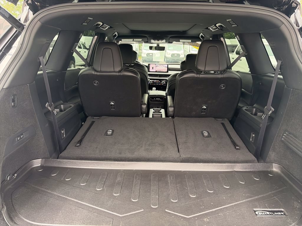 Used 2026 INFINITI QX60 Autograph w/ Dark Cargo Package AWD/4WD image 32