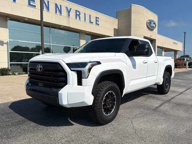 Used 2023 Toyota Tundra SR5 w/ SR5 Convenience Package AWD/4WD image 1
