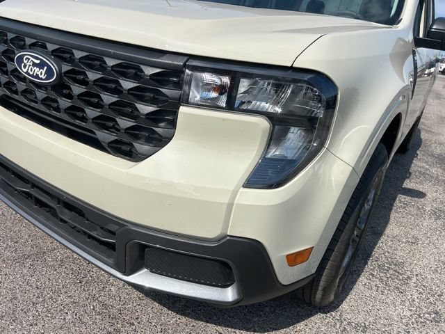 Certified 2025 Ford Maverick XLT w/ Equipment Group 302A AWD/4WD image 9