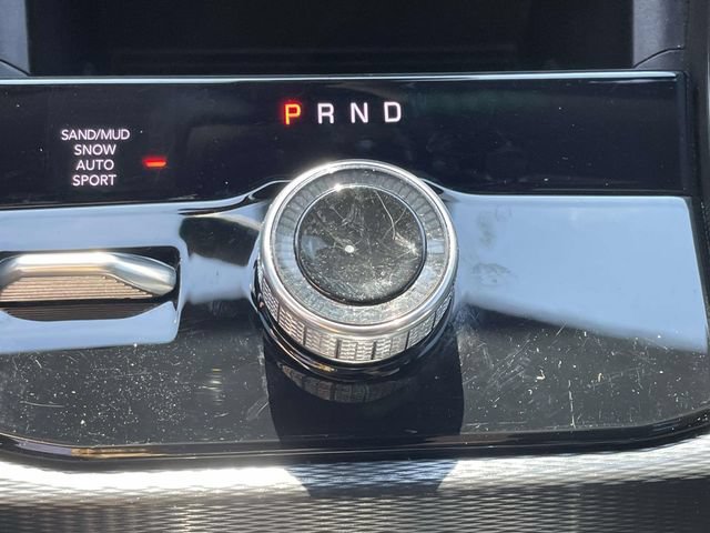 Used 2025 Jeep Grand Cherokee L Limited w/ Black Appearance Package AWD/4WD image 36