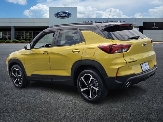 Used 2023 Chevrolet TrailBlazer RS w/ Sun and Liftgate Package image 5