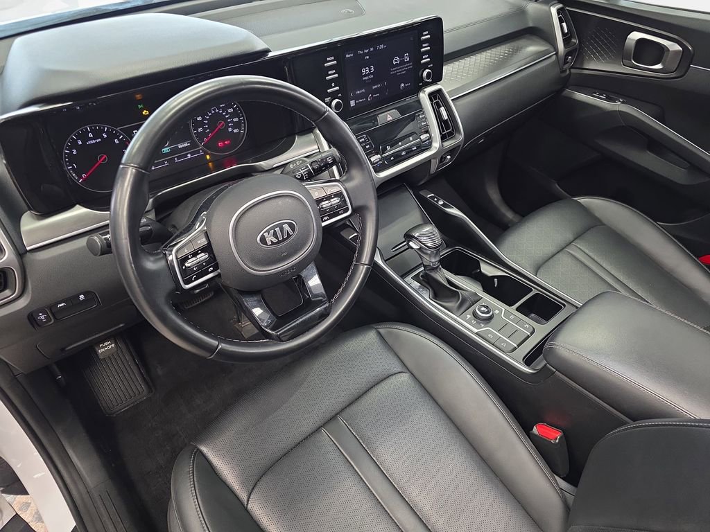 Used 2021 Kia Sorento S w/ Panoramic Sunroof Package AWD/4WD image 13