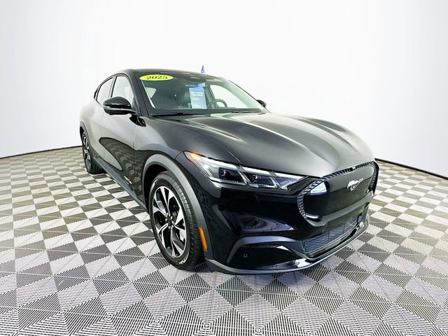 Certified 2025 Ford Mustang Mach-E Select w/ Comfort Package Lite image 4