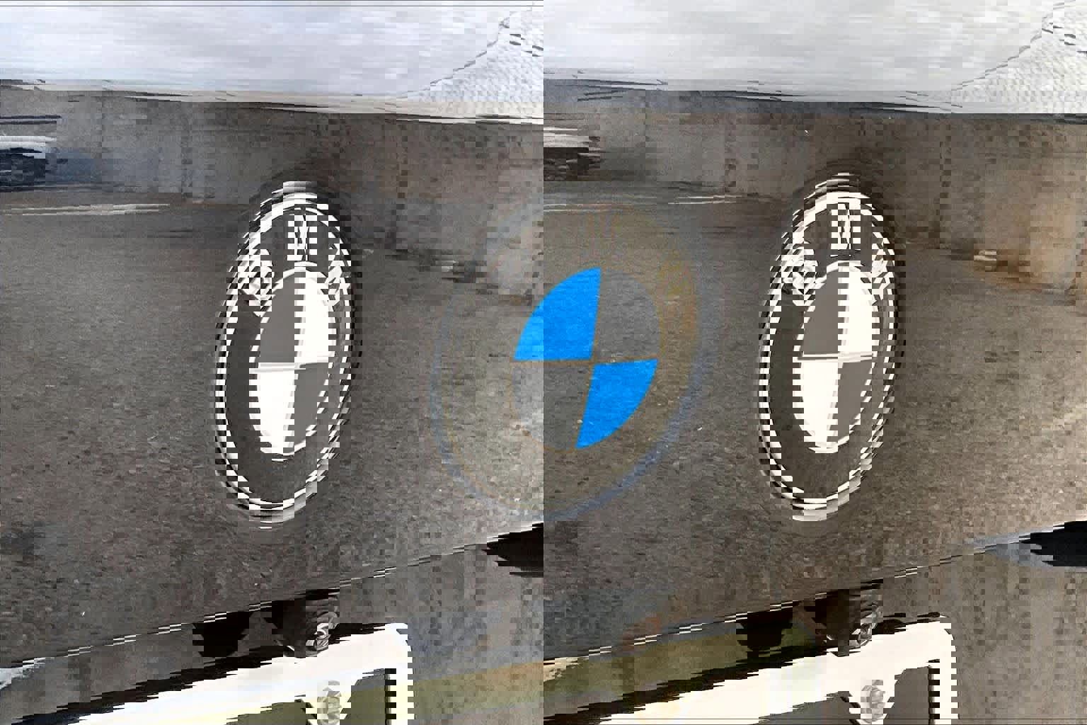 Used 2022 BMW X5 sDrive40i w/ M Sport Package image 33