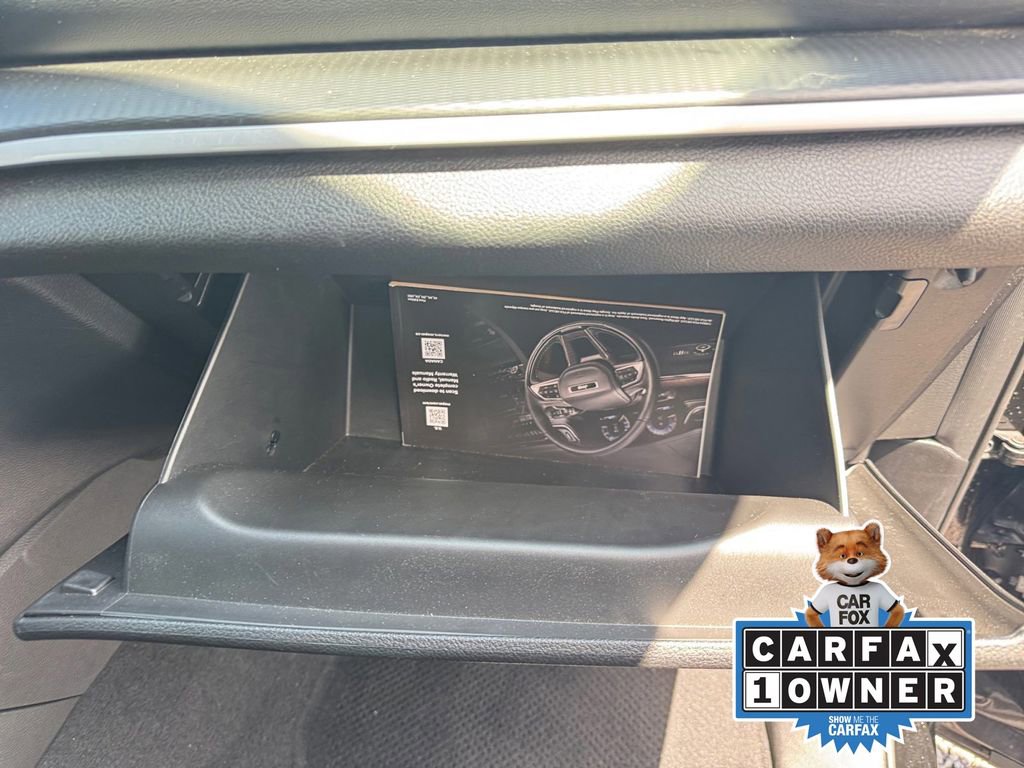 Used 2025 Jeep Grand Cherokee Altitude AWD/4WD image 23