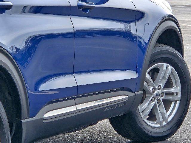 Certified 2023 Ford Explorer XLT w/ Equipment Group 202A image 15