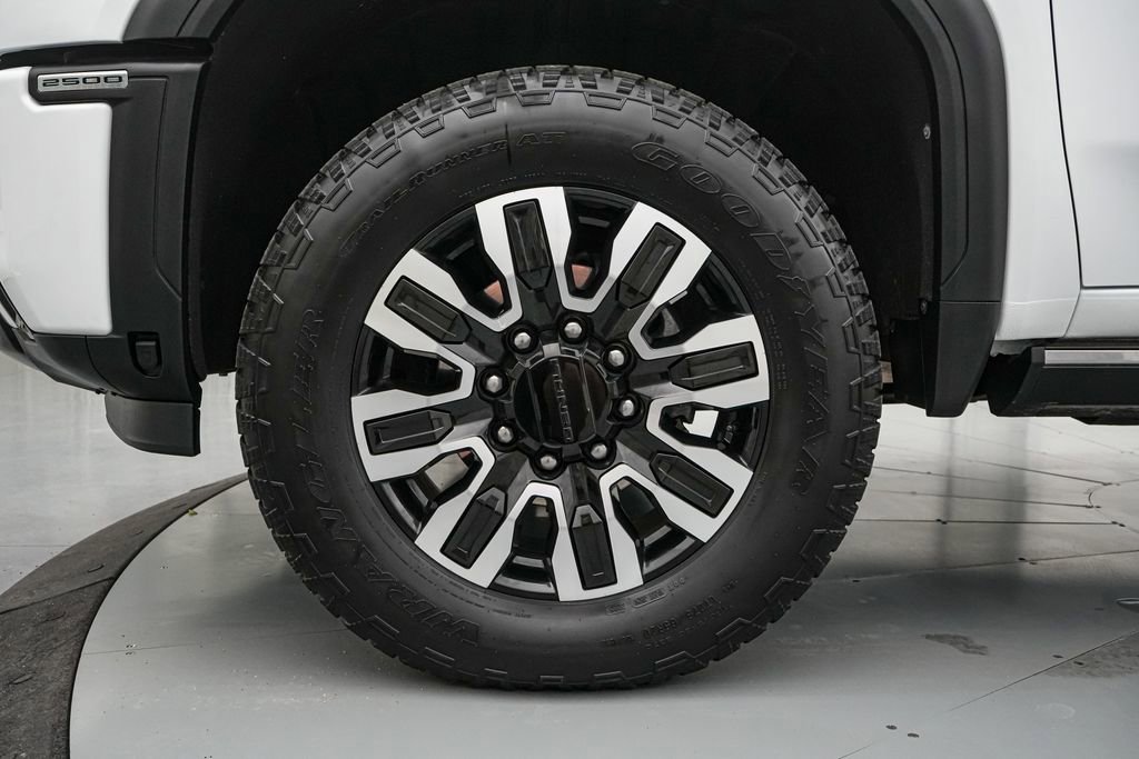 Used 2025 GMC Sierra 2500 Denali Ultimate image 13