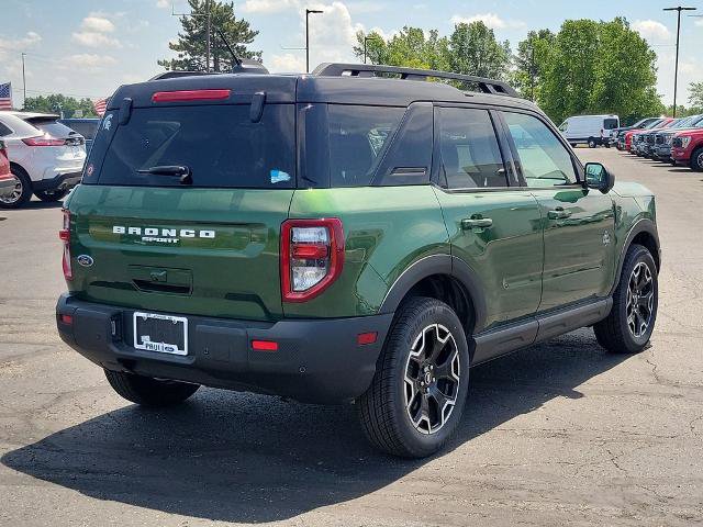 Certified 2025 Ford Bronco Sport Outer Banks w/ Outer Banks Tech Package+ AWD/4WD image 4