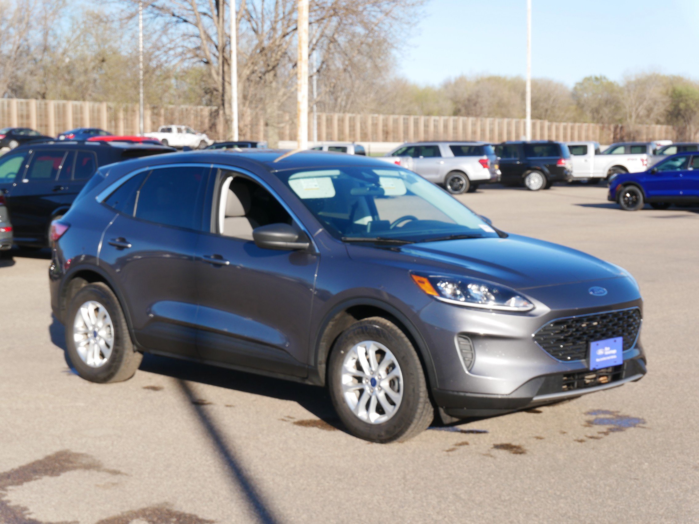 Certified 2022 Ford Escape SE w/ Convenience Package image 1