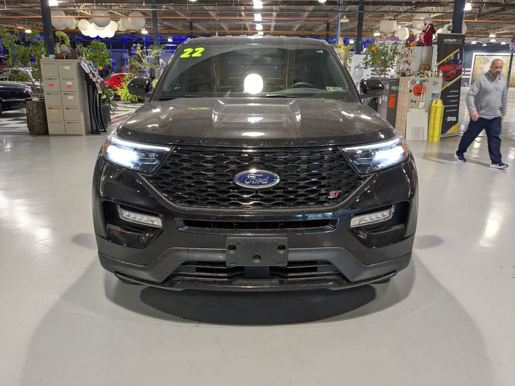 Certified 2022 Ford Explorer ST w/ ST Street Pack AWD/4WD image 3