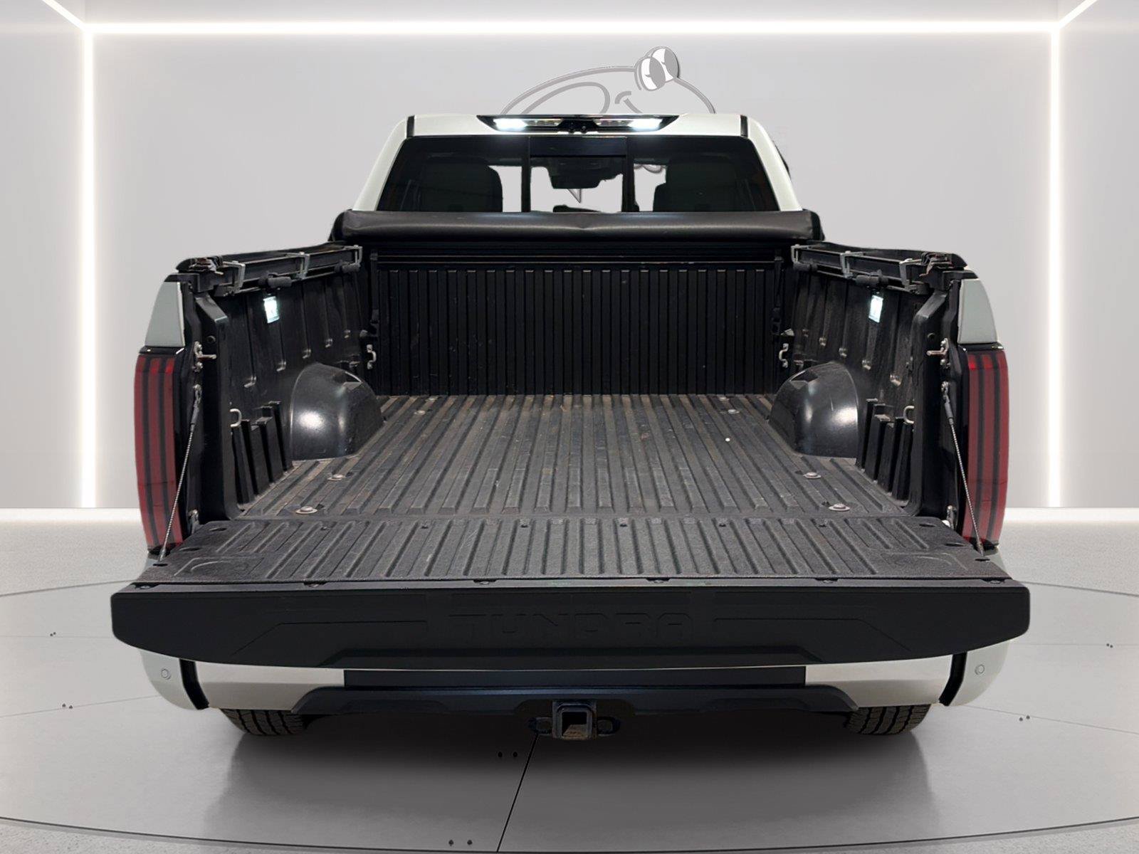 Used 2022 Toyota Tundra Limited w/ TRD Off-Road Package AWD/4WD image 9