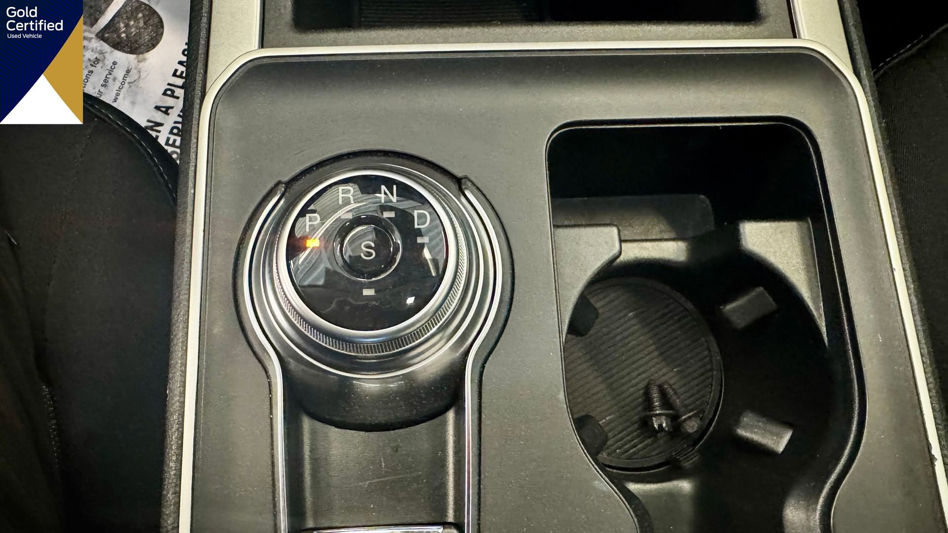 Certified 2022 Ford Edge SE image 30