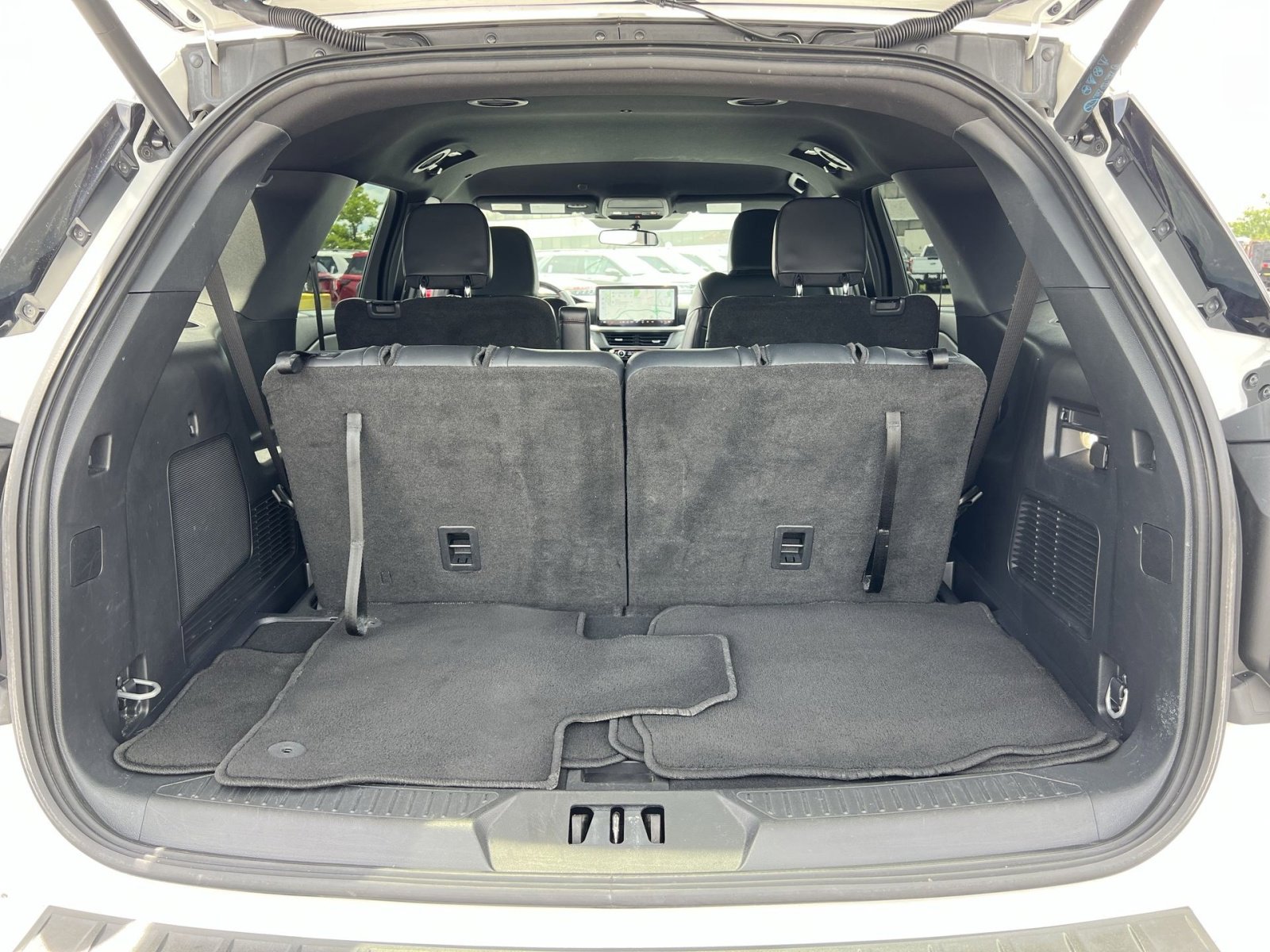 Certified 2025 Ford Explorer ST-Line AWD/4WD image 34