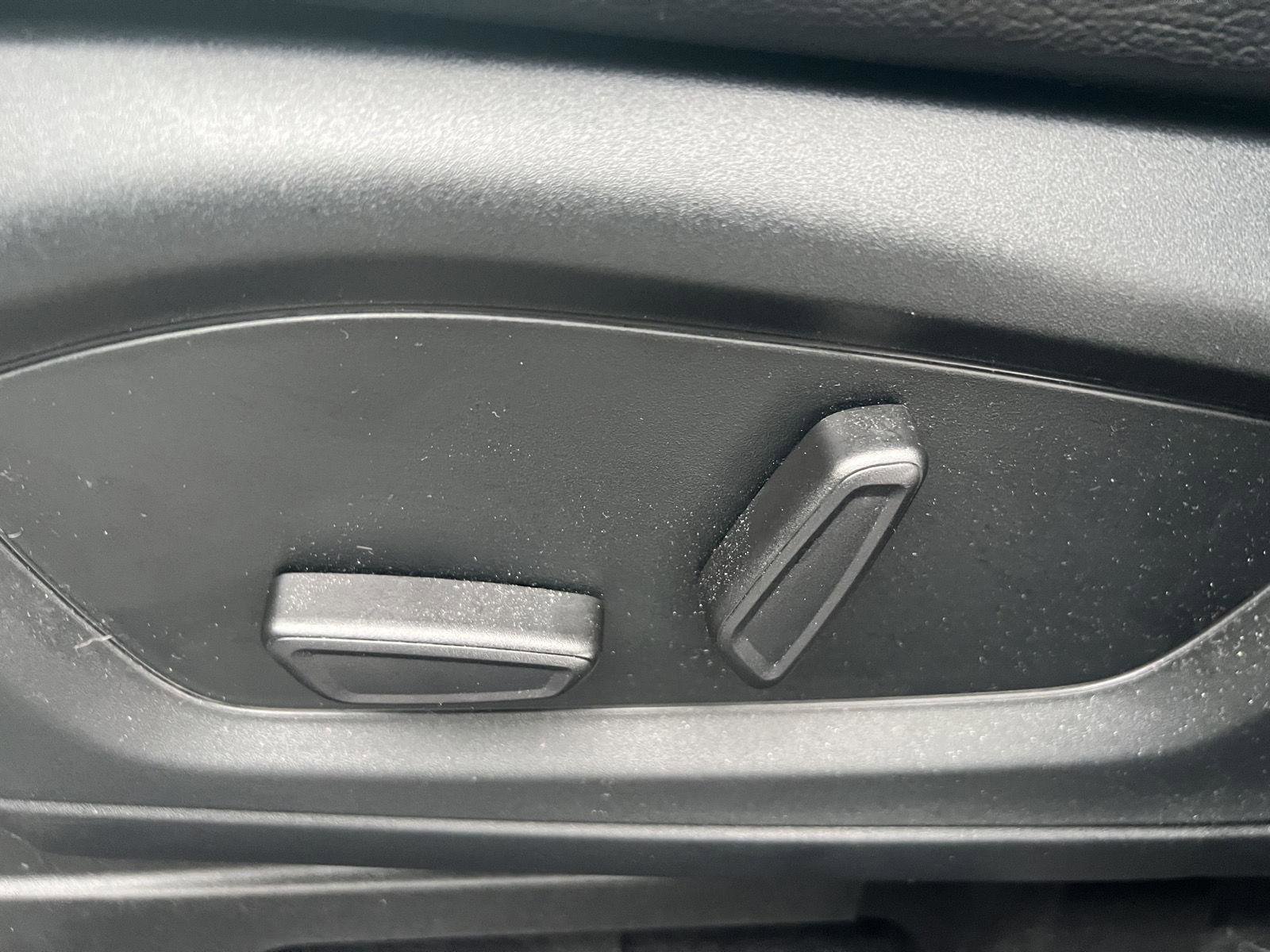 Certified 2021 Ford Explorer 2WD w/ Class III Trailer Tow Package image 11