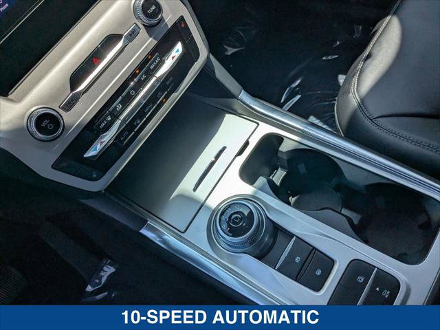 Certified 2023 Ford Explorer XLT w/ Equipment Group 202A RWD image 19