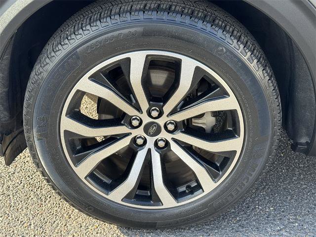 Certified 2022 Ford Explorer ST-Line w/ Class IV Trailer Tow Package image 11