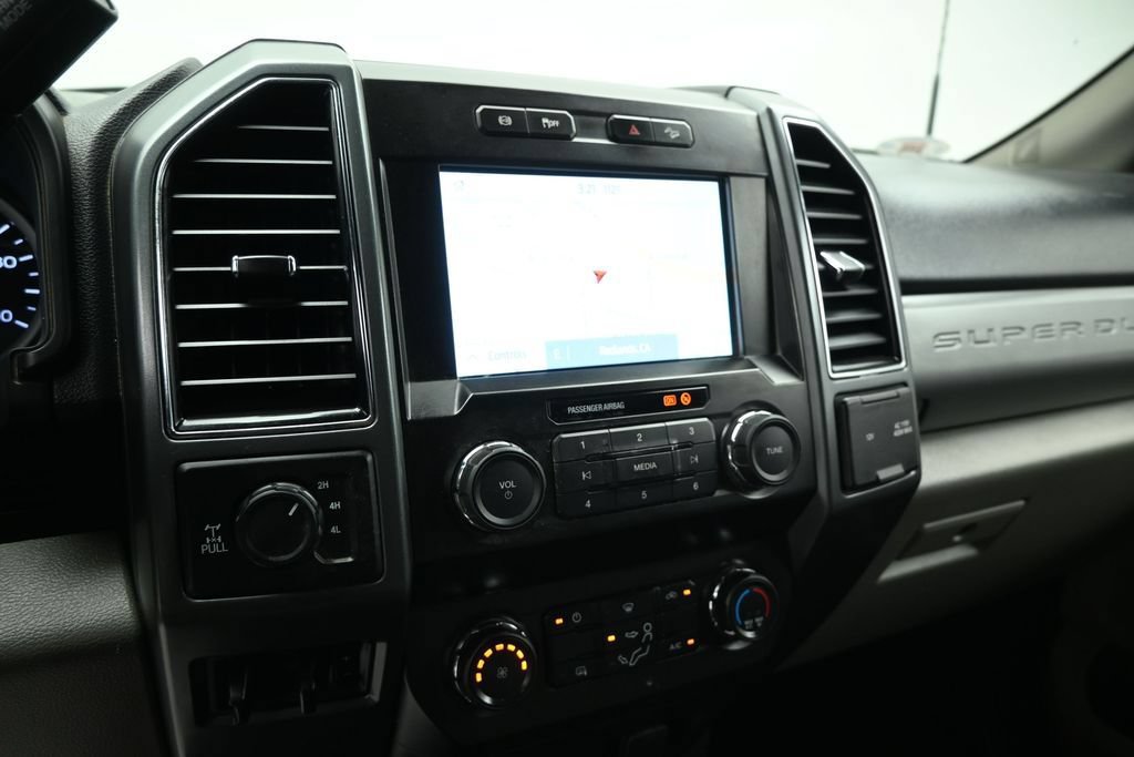 Certified 2022 Ford F250 XLT w/ XLT Value Package AWD/4WD image 13