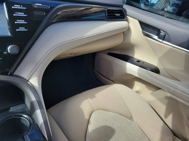 Used 2020 Toyota Camry LE FWD image 30
