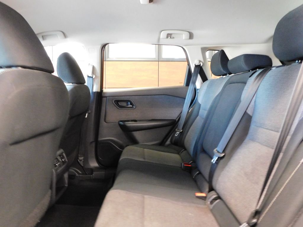 Used 2021 Nissan Rogue S AWD/4WD image 32