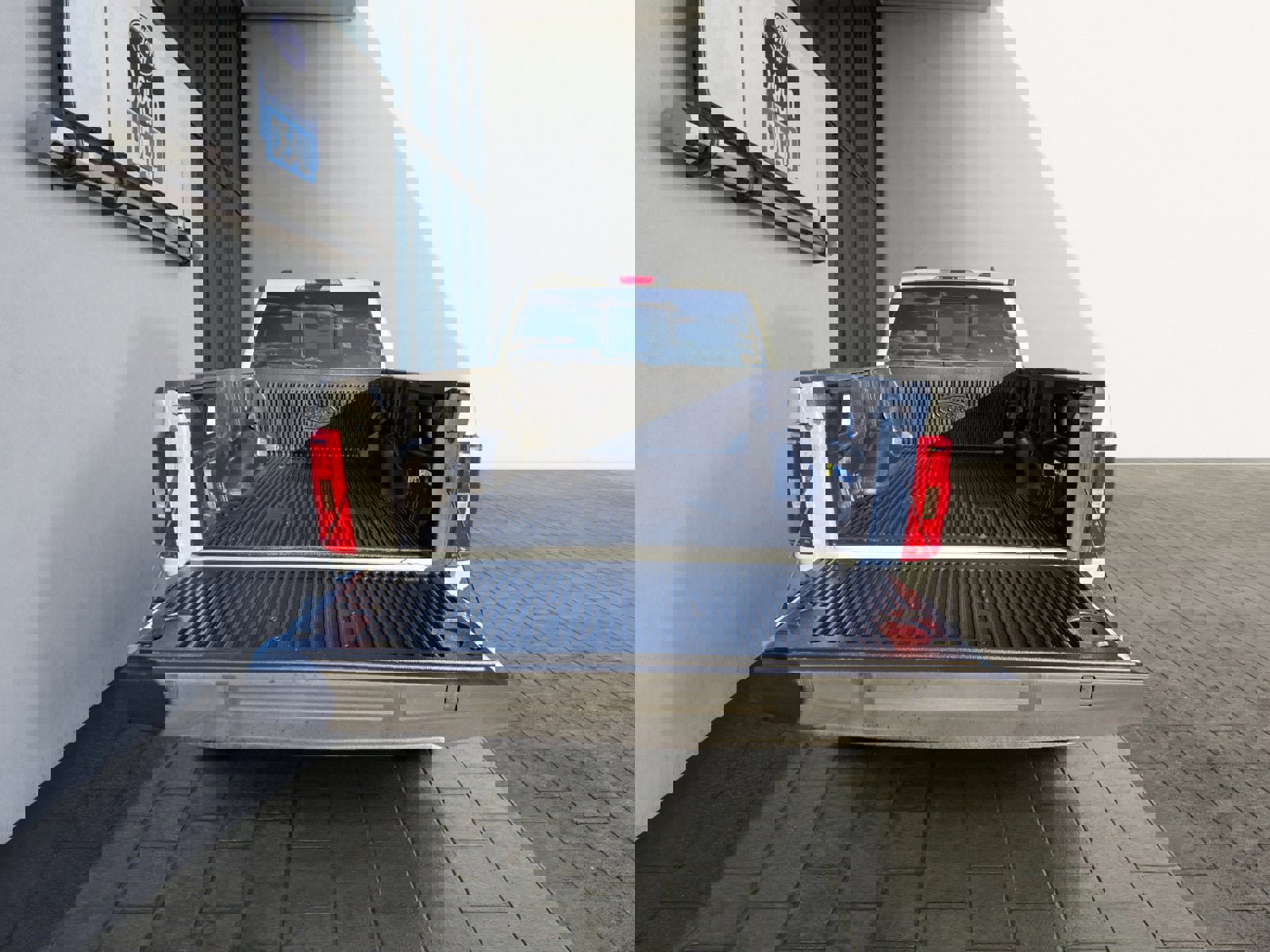 Certified 2022 Ford F150 XLT w/ Equipment Group 302A High image 25