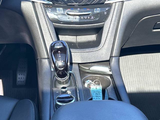 Used 2023 Cadillac XT6 Premium Luxury w/ Technology Package AWD/4WD image 16