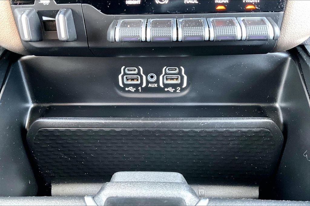 Used 2021 RAM 3500 Laramie w/ Safety Group B image 33