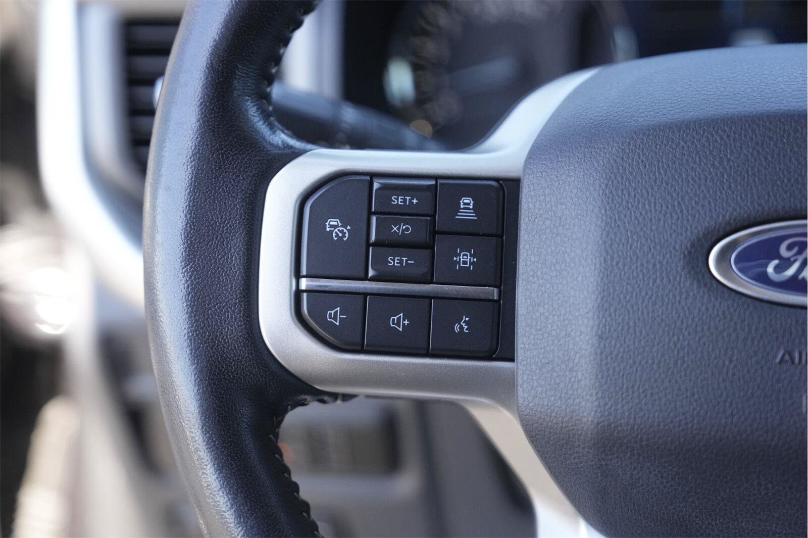 Certified 2022 Ford Expedition XLT RWD image 24