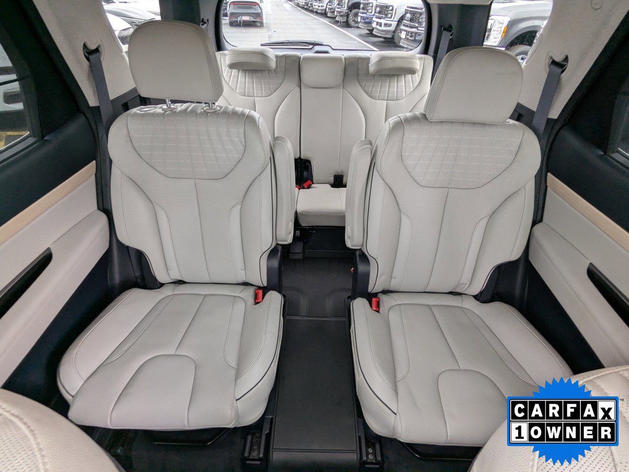 Used 2024 Hyundai Palisade Limited image 16