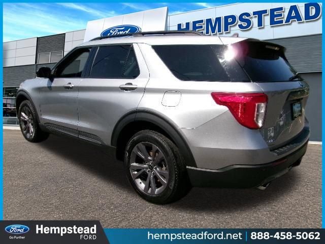 Certified 2023 Ford Explorer XLT w/ Equipment Group 202A AWD/4WD image 8