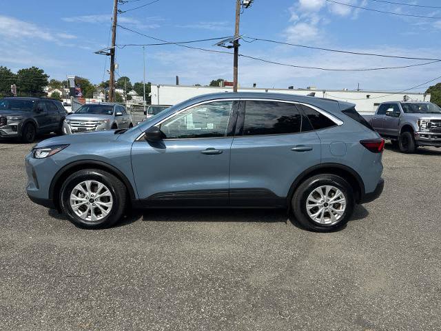 Certified 2023 Ford Escape Active w/ Tech Pack #1 AWD/4WD image 3