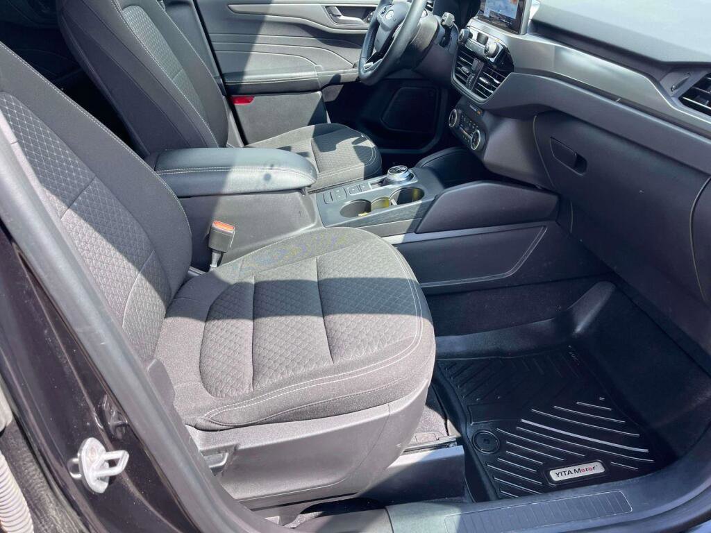 Certified 2023 Ford Escape Active AWD/4WD image 21