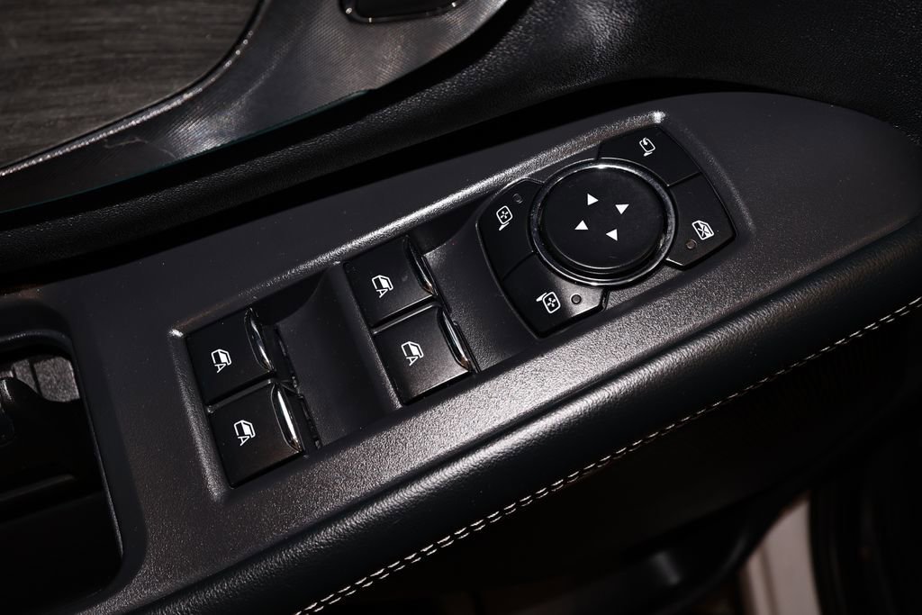 Certified 2025 Ford Expedition Max Platinum image 15