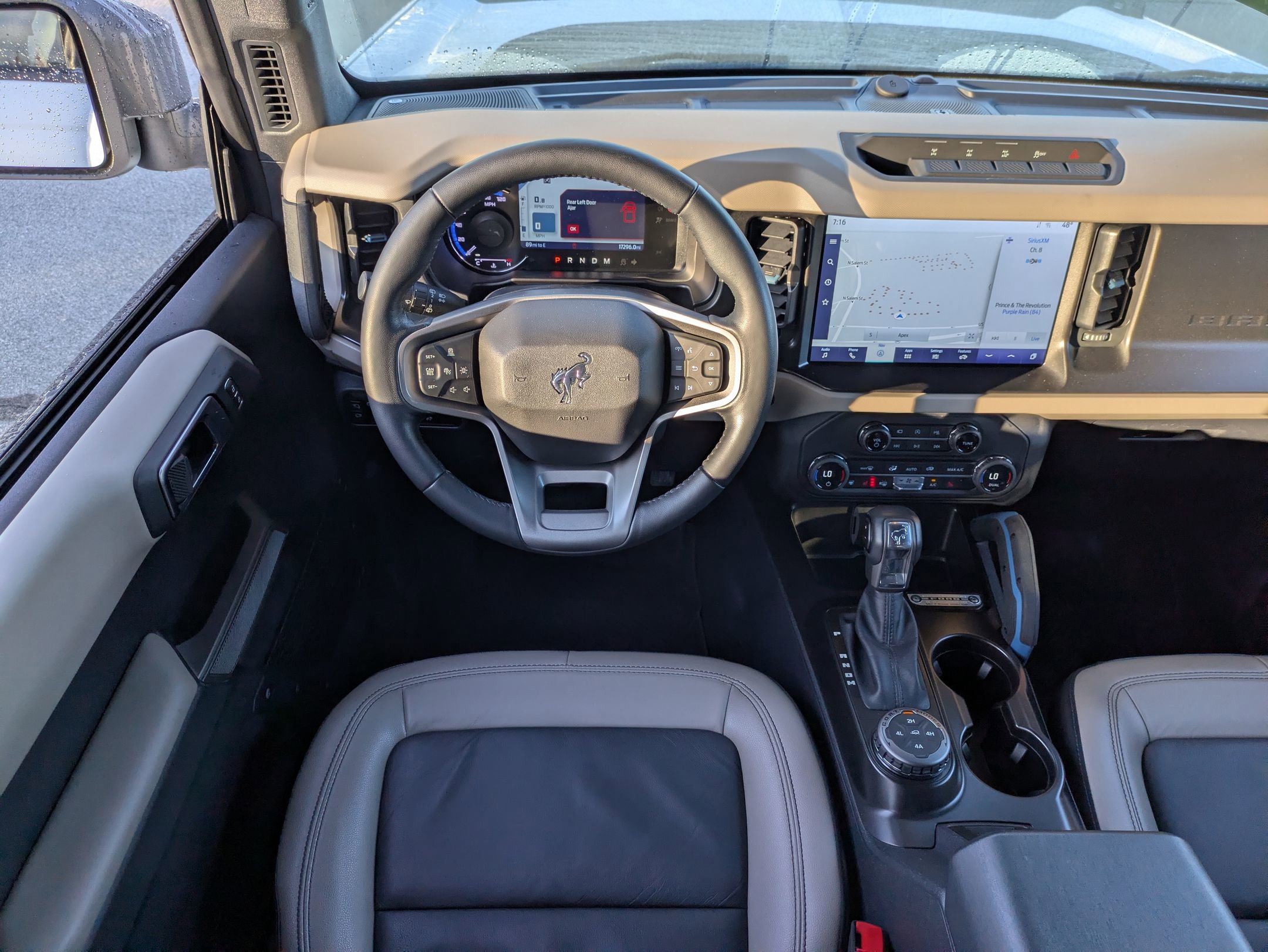 Certified 2023 Ford Bronco Wildtrak AWD/4WD image 34