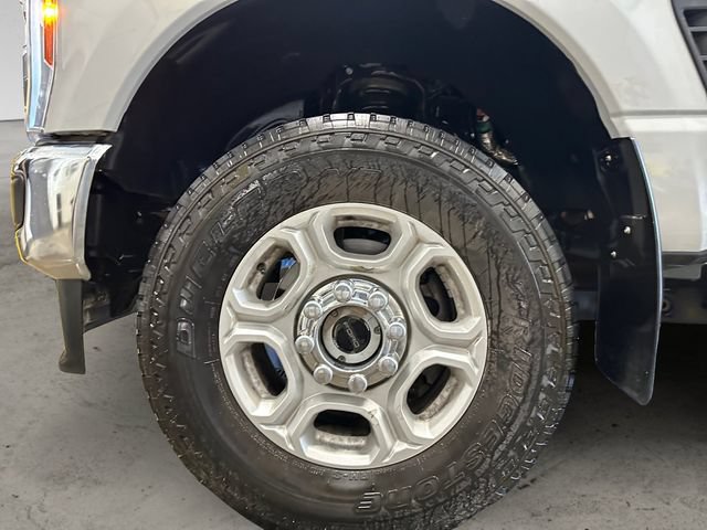 Certified 2026 Ford F250 XLT w/ XLT Premium Package AWD/4WD image 9