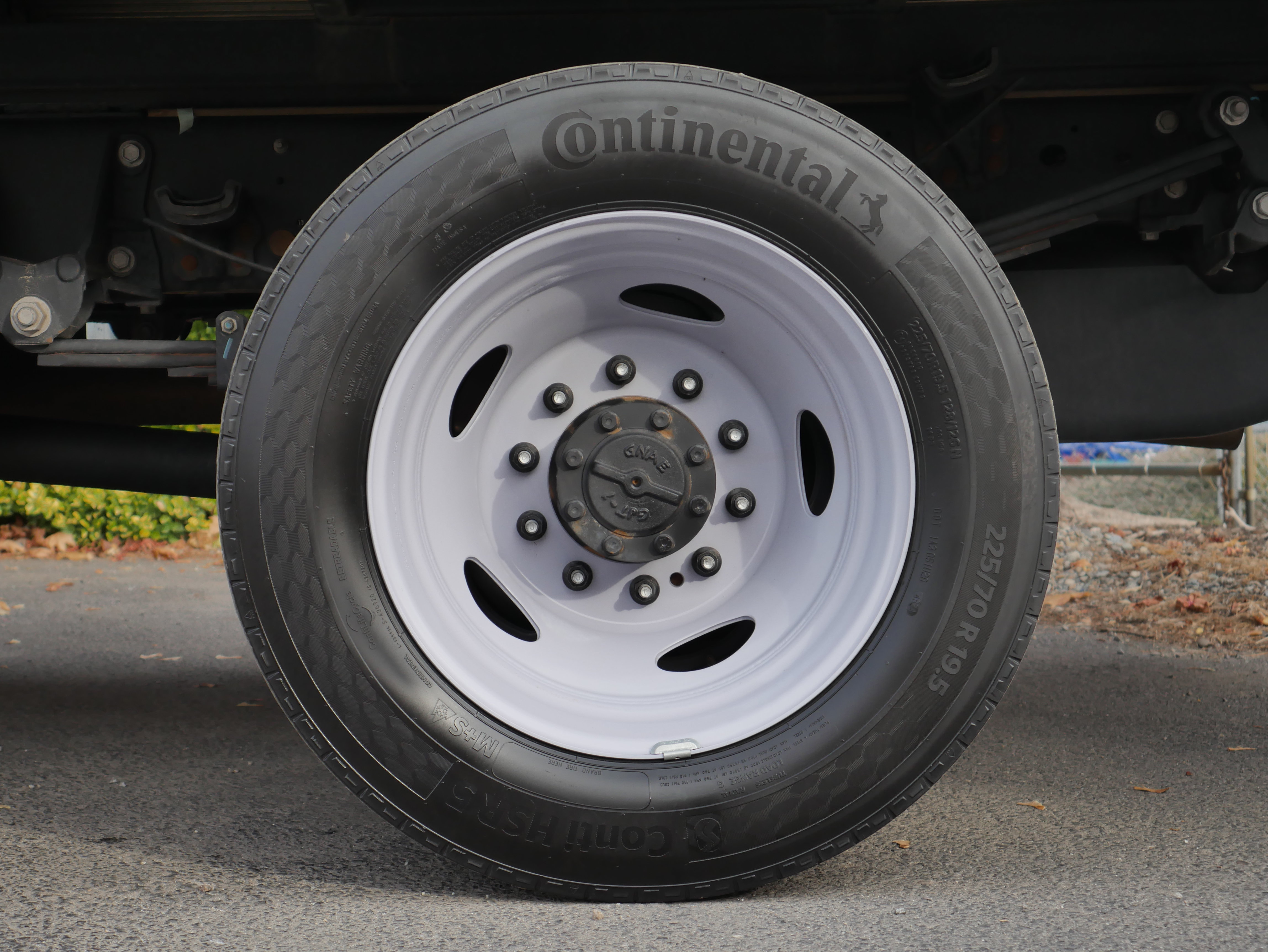 Certified 2024 Ford F550 4x4 Regular Cab Super Duty image 17