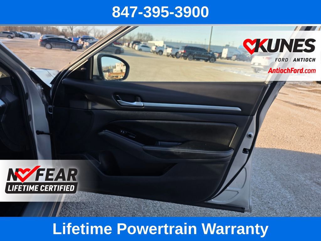 Used 2023 Nissan Altima 2.5 SV image 29