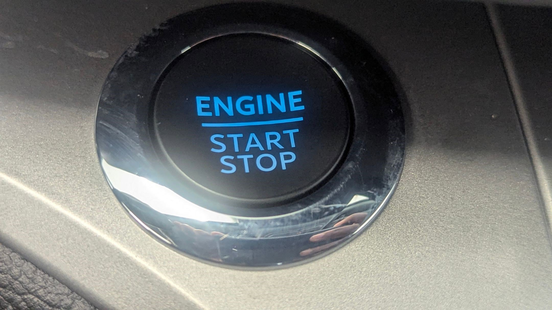 Certified 2022 Ford Explorer XLT w/ Equipment Group 202A image 28