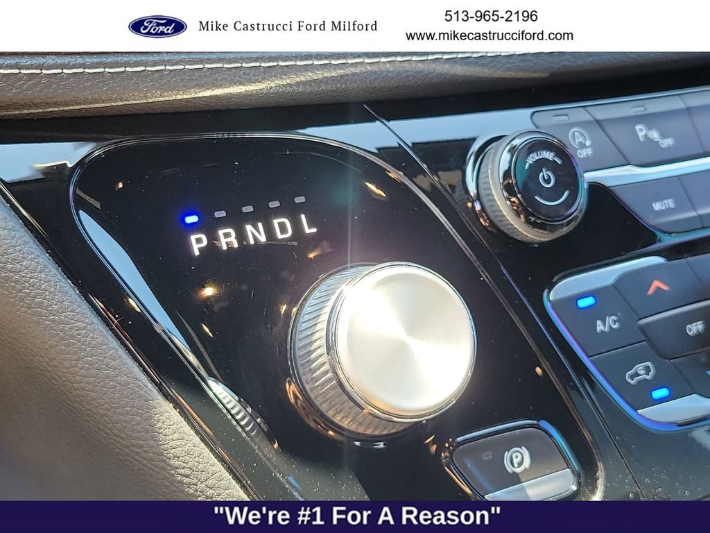 Used 2021 Chrysler Pacifica Touring-L w/ S Appearance Package FWD image 15
