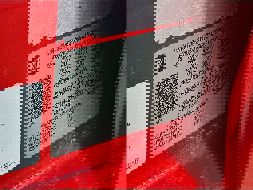 Used 2025 Chevrolet Silverado 1500 LT image 26