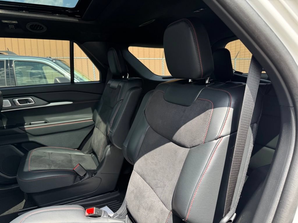 Certified 2025 Ford Explorer ST w/ Sun And Sound Package AWD/4WD image 14