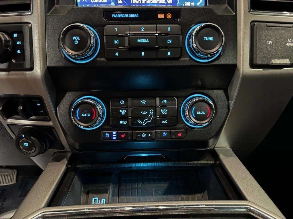 Certified 2021 Ford F250 Lariat w/ Lariat Ultimate Package AWD/4WD image 18