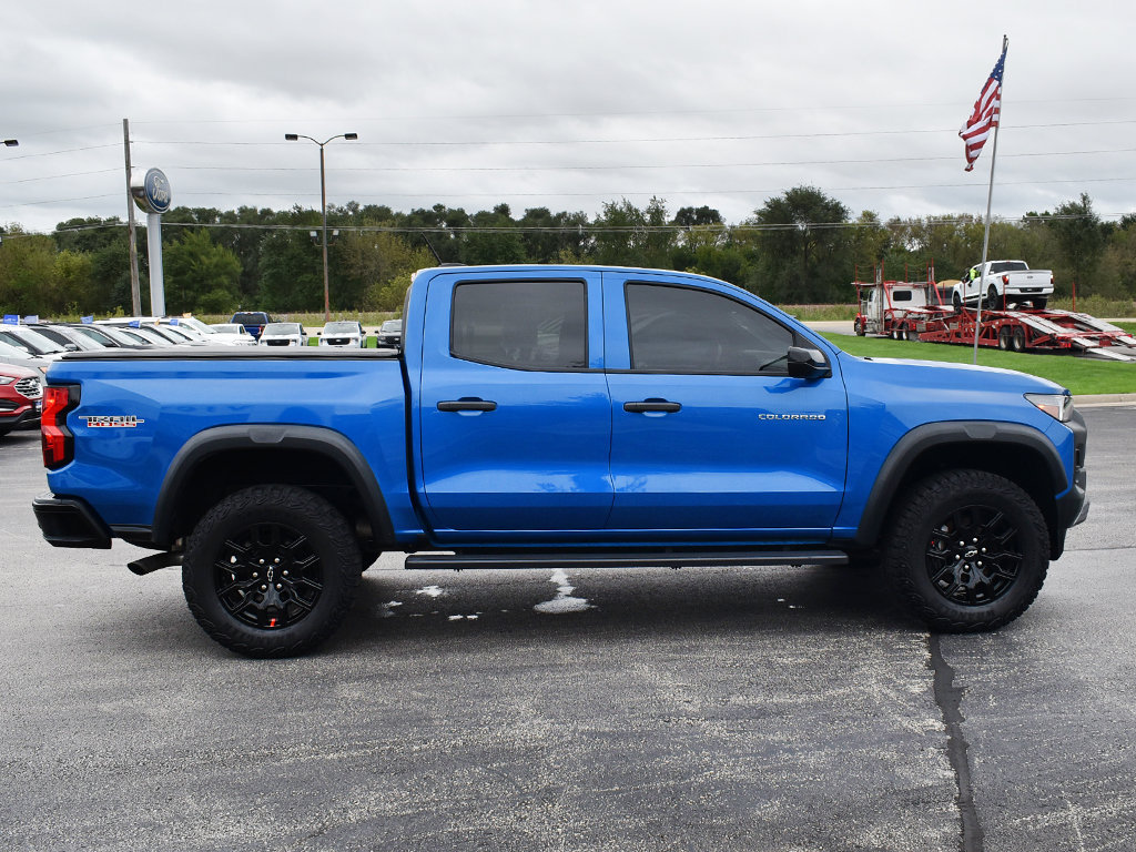 Used 2023 Chevrolet Colorado Trail Boss w/ Technology Package AWD/4WD image 13