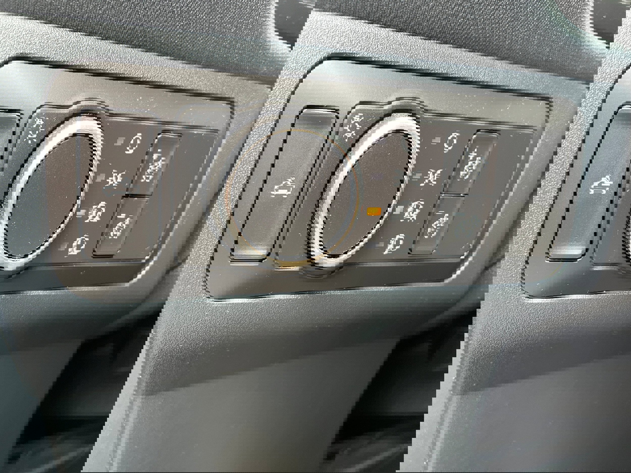 Certified 2022 Ford Maverick XLT image 17