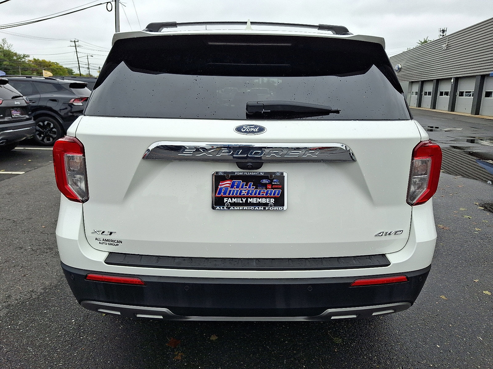 Certified 2022 Ford Explorer XLT w/ Equipment Group 202A image 6