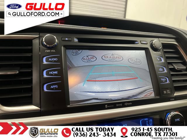 Used 2019 Toyota Highlander SE w/ Nightshade Edition FWD image 27