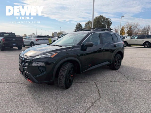 Used 2026 Nissan Rogue SV AWD/4WD image 6