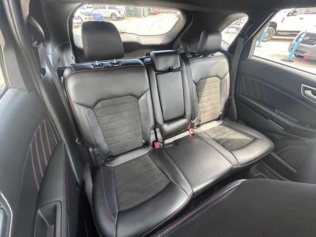 Certified 2023 Ford Edge ST-Line w/ Cargo Accessory Package image 29