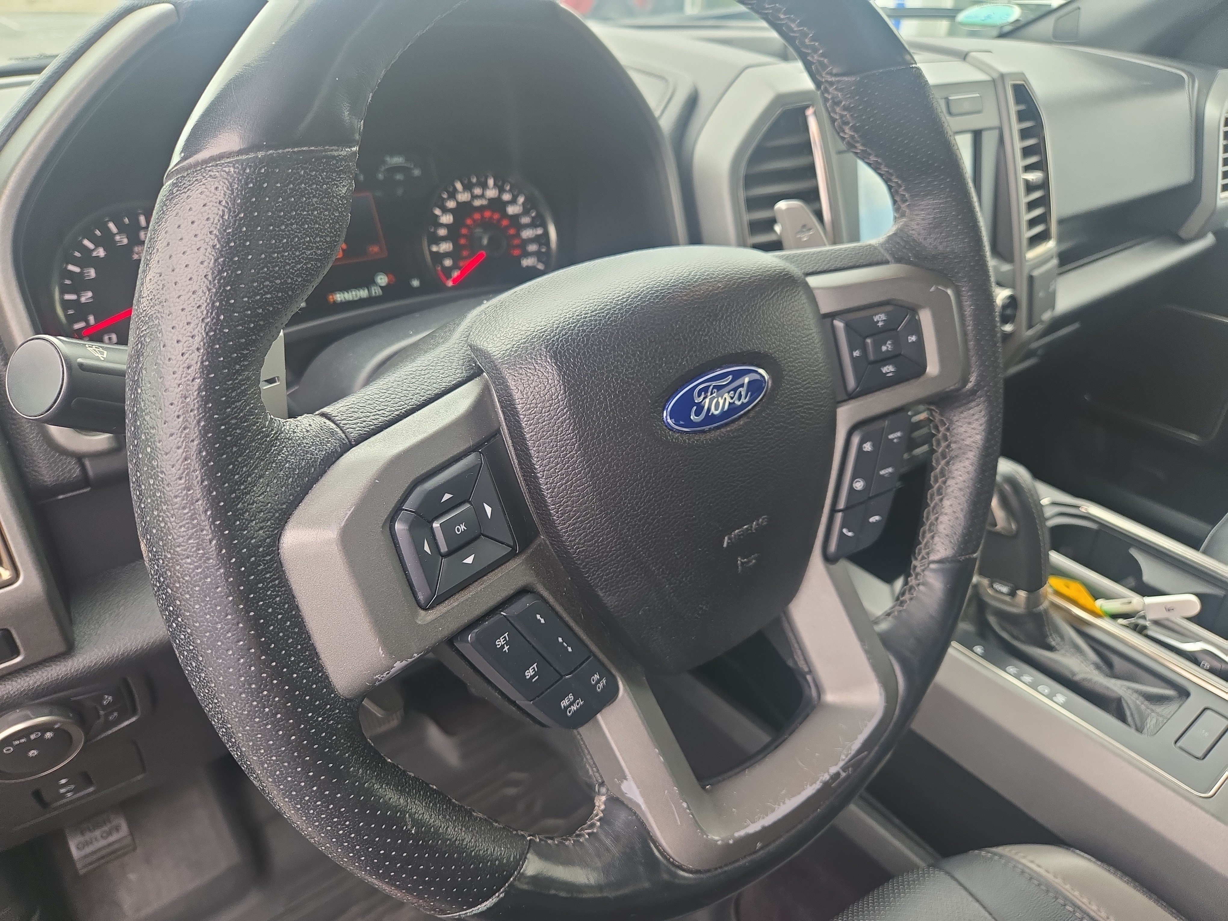 Certified 2017 Ford F150 Raptor w/ Equipment Group 802A Luxury AWD/4WD image 24