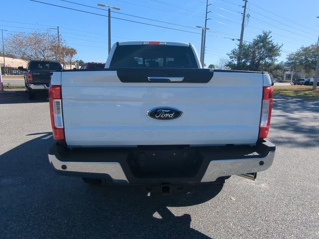 Certified 2019 Ford F250 Lariat w/ Chrome Package image 4